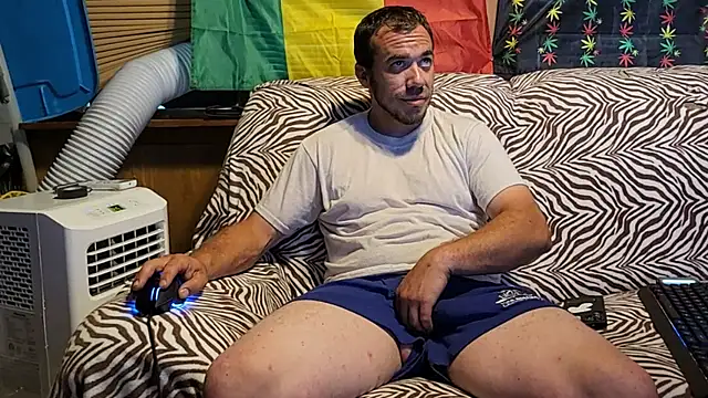 Snapshot of ScubaStevex chatting on 3, 7, 2026 ScubaStevex online show from 3, 7, 2026
