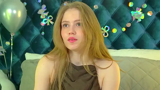 Snapshot of SelinSwarovski chatting on 18, 3, 2026 SelinSwarovski online show from 18, 3, 2026