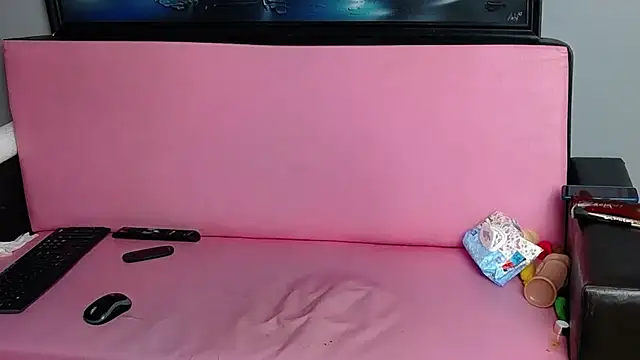 brunettedaisy online show from 8, 3, 2025