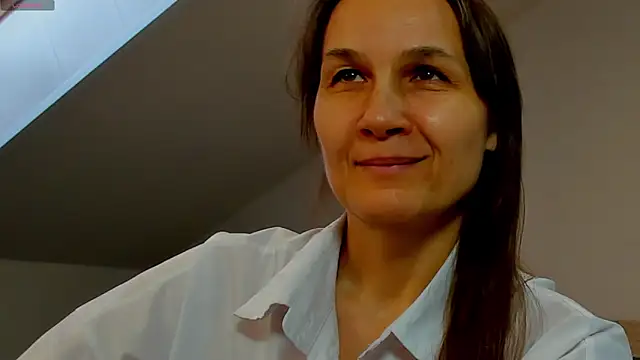 Lillian White online show from 13, 2, 2025