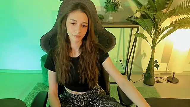 Snapshot of AveAngela chatting on 6, 12, 2024 AveAngela online show from 6, 12, 2024
