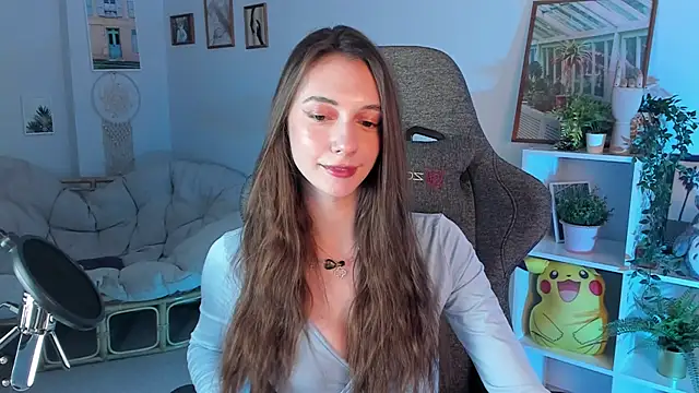 Snapshot of AveAngela chatting on 8, 1, 2025 AveAngela online show from 8, 1, 2025