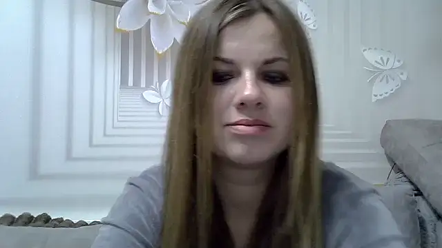 Snapshot of TinaFun4u chatting on 1, 2, 2025 TinaFun4u online show from 1, 2, 2025