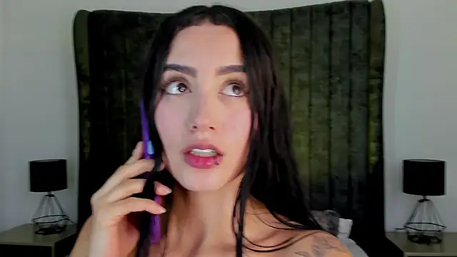 NataGarcia online show from 17, 12, 2024