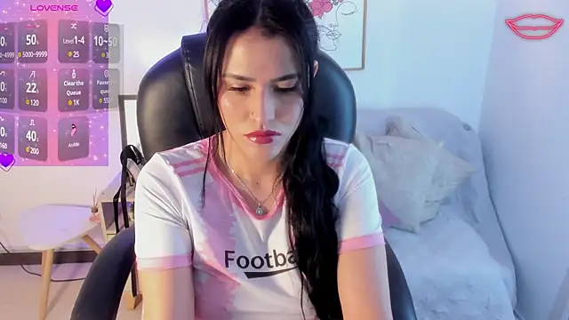 RuthEvans  online show from 5, 12, 2024