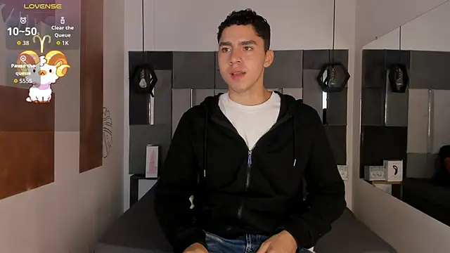 LiamNovak online show from 26, 11, 2025