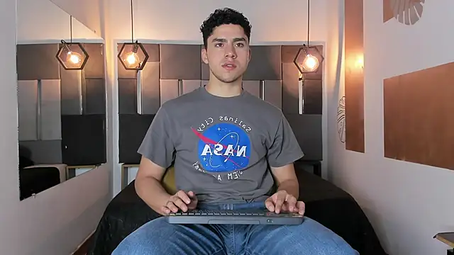 LiamNovak online show from 4, 3, 2026