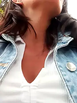 Snapshot of celeste-30_ chatting on 28, 2, 2025 celeste-30 online show from 28, 2, 2025