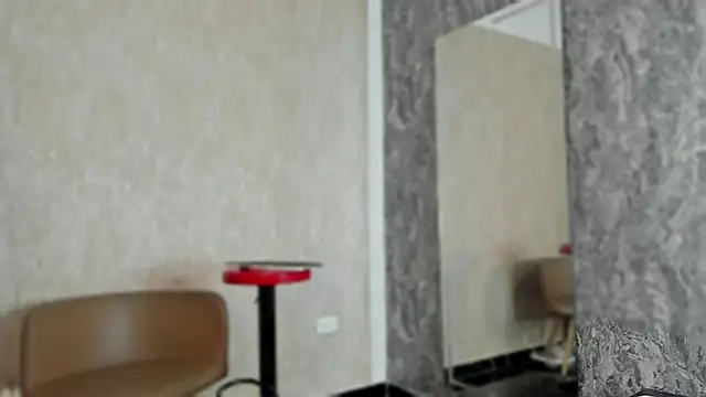 Snapshot of Violetrousse chatting on 14, 3, 2025 Violetrousse online show from 14, 3, 2025