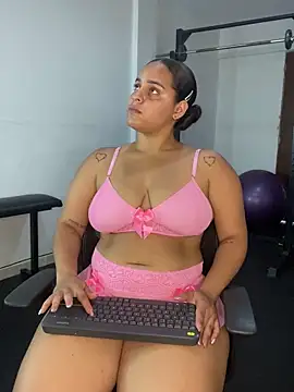 Snapshot of Violetrousse chatting on 29, 9, 2025 Violetrousse online show from 29, 9, 2025