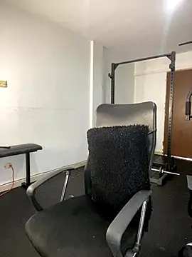 Snapshot of Violetrousse chatting on 9, 10, 2025 Violetrousse online show from 9, 10, 2025