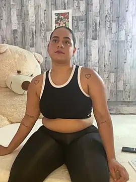 Snapshot of Violetrousse chatting on 13, 10, 2025 Violetrousse online show from 13, 10, 2025