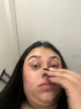 alissonfernandez  online show from 1, 3, 2025