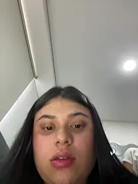 alissonfernandez  online show from 11, 3, 2025