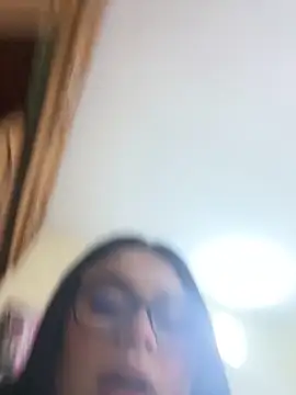 alissonfernandez  online show from 9, 11, 2025