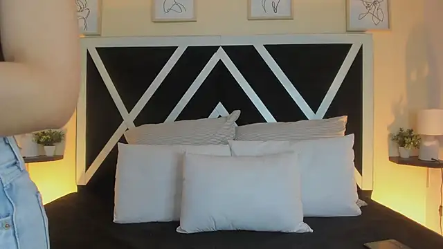 Snapshot of marian_pinzon chatting on 13, 11, 2025 marian pinzon online show from 13, 11, 2025