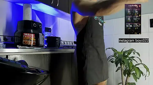 boyc022  online show from 18, 2, 2025