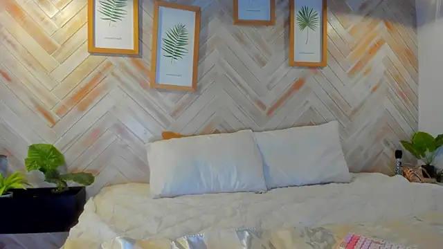 AniiRose online show from 19, 3, 2025