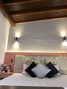 AniiRose online show from 17, 10, 2025