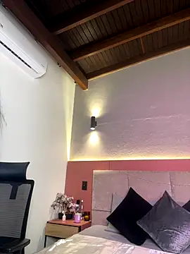 AniiRose online show from 12, 11, 2025