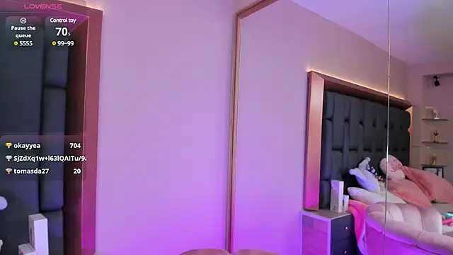 MadissonRey online show from 28, 2, 2025