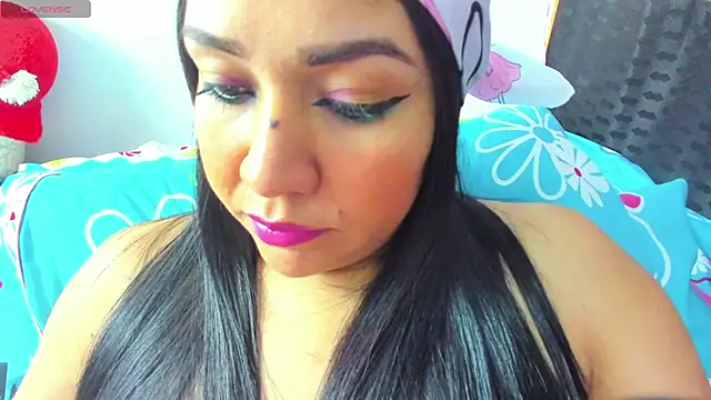 Snapshot of Venus_Blackk chatting on 12, 1, 2025 Venus Blackk online show from 12, 1, 2025