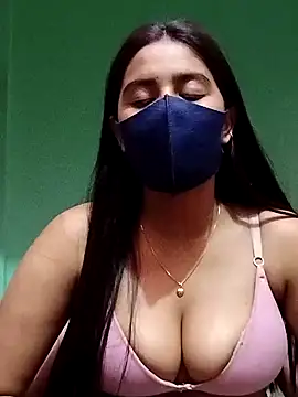 Snapshot of lovely-tanu chatting on 8, 12, 2024 lovely-tanu online show from 8, 12, 2024