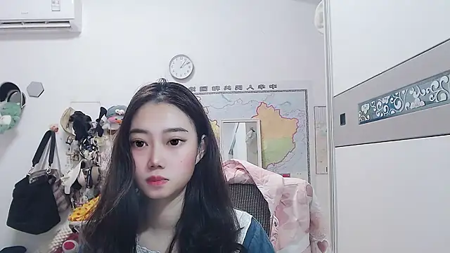 Cherie-xinxin01 online show from 9, 12, 2024