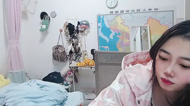 Cherie-xinxin01 online show from 11, 12, 2024