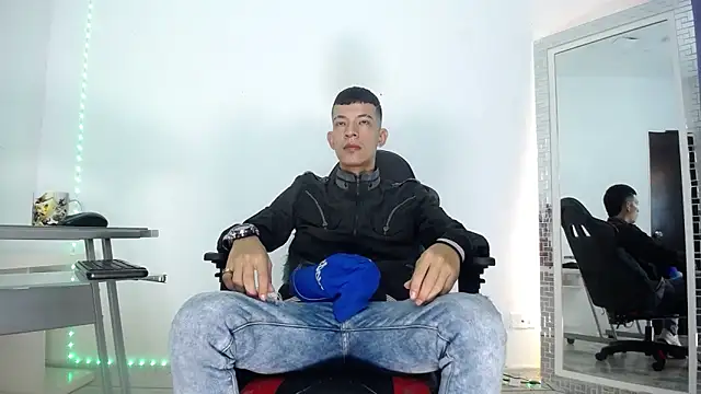 Snapshot of Favel_Gomez7 chatting on 23, 12, 2024 Favel Gomez7 online show from 23, 12, 2024