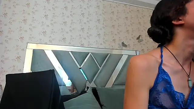 Snapshot of Queenjenn__ chatting on 11, 12, 2024 Queenjenn   online show from 11, 12, 2024
