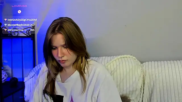 EvaStevs online show from 12, 1, 2025