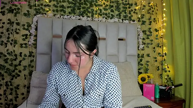 jenifer  power10 online show from 8, 3, 2025