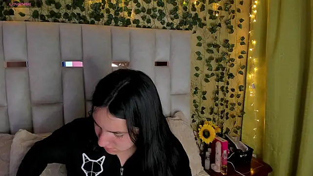 jenifer  power10 online show from 22, 3, 2025