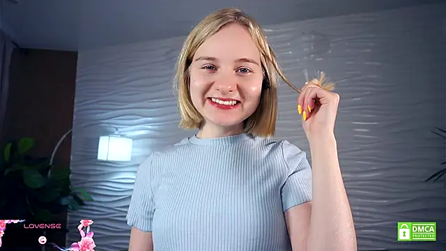 Snapshot of OdelinaFicken chatting on 24, 10, 2025 OdelinaFicken online show from 24, 10, 2025