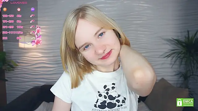 Snapshot of OdelinaFicken chatting on 14, 11, 2025 OdelinaFicken online show from 14, 11, 2025