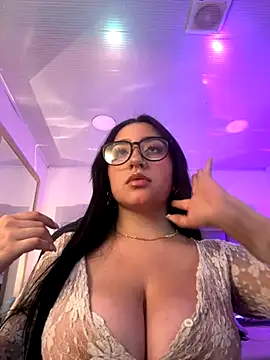 Snapshot of i_akane chatting on 30, 10, 2025 i akane online show from 30, 10, 2025