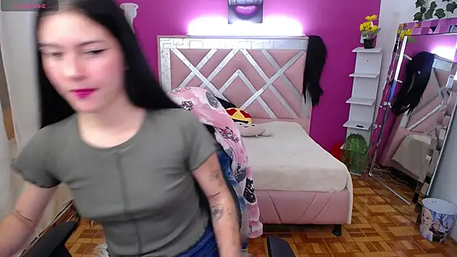 Kate Laurence  online show from 24, 2, 2025