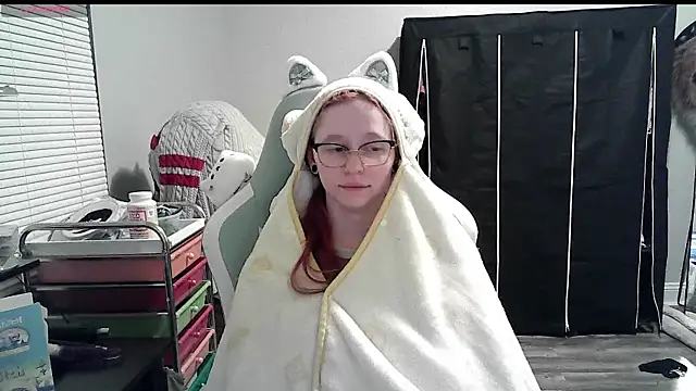 LilyFoxxx online show from 11, 1, 2025