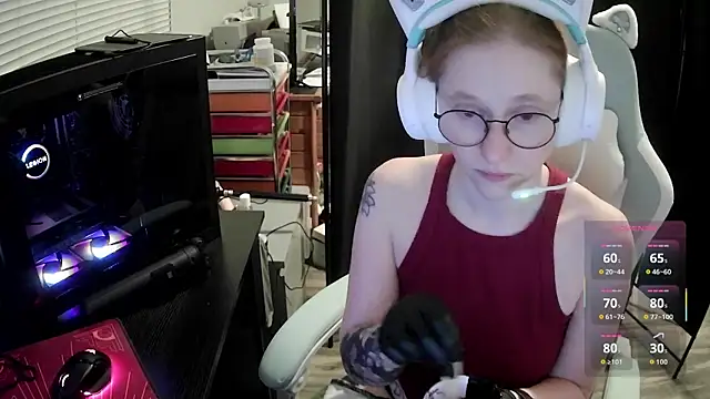 LilyFoxxx online show from 22, 6, 2026