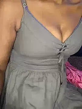 Aaliyalove1 online show from 8, 2, 2025