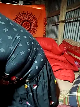 Snapshot of Super-Couple chatting on 3, 3, 2025 Super-Couple online show from 3, 3, 2025