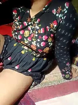 Snapshot of Super-Couple chatting on 7, 3, 2025 Super-Couple online show from 7, 3, 2025