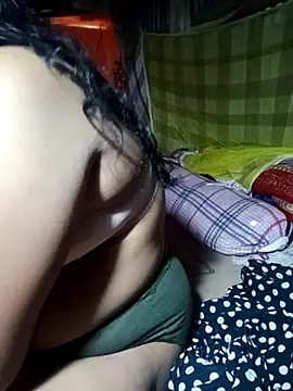 Snapshot of Super-Couple chatting on 8, 3, 2025 Super-Couple online show from 8, 3, 2025