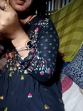 Snapshot of Super-Couple chatting on 10, 3, 2025 Super-Couple online show from 10, 3, 2025