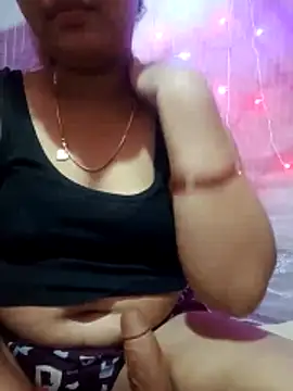 Snapshot of Super-Couple chatting on 3, 11, 2025 Super-Couple online show from 3, 11, 2025