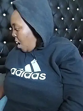 Snapshot of CHERRYYUMMY chatting on 3, 11, 2025 CHERRYYUMMY online show from 3, 11, 2025