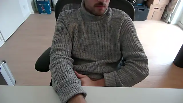 Snapshot of taallguyy_196 chatting on 2, 12, 2025 taallguyy 196 online show from 2, 12, 2025