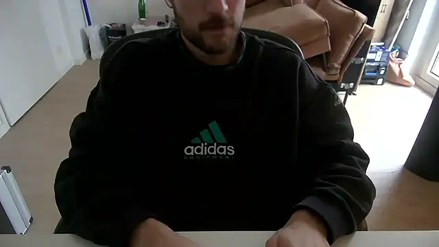 Snapshot of taallguyy_196 chatting on 9, 1, 2026 taallguyy 196 online show from 9, 1, 2026