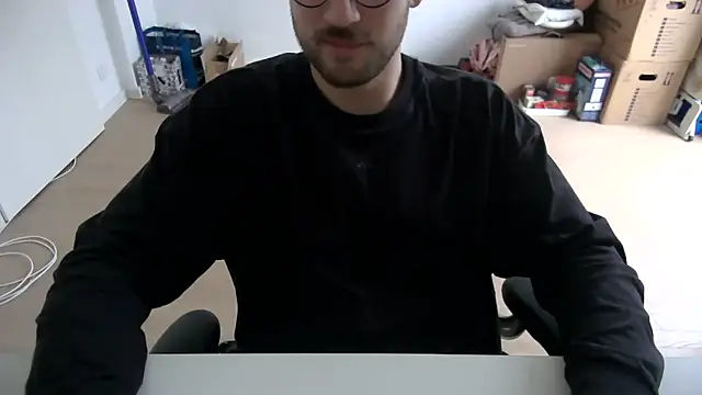 Snapshot of taallguyy_196 chatting on 12, 2, 2026 taallguyy 196 online show from 12, 2, 2026